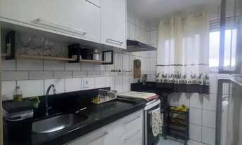 Imagem 5: Apartamento mobiliado no Bairro Santa Cândida com 43m², 2 dormitórios e 1 vaga coberta - S