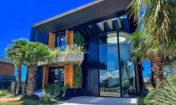 Imagem 2: Casa mobiliada e decorada com 06 suítes e piscina à venda - Condomínio Sense em Xangri-lá