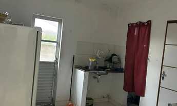 Imagem 6: Alugo casa 2/4 suite , área de serviço frente de rua ao lado do colégio da polícia militar