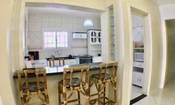 Imagem 5: Casa uma quadra do mar com 3 dormitórios, piscina e mobiliada