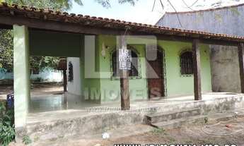 Imagem 2: Casa com 2 quartos e quintal amplo em rua asfaltada, ótimo bairro *IP-15