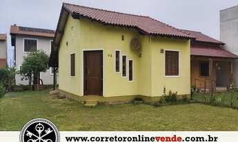 Imagem: Casa com 2 dormitórios e garagem em otima