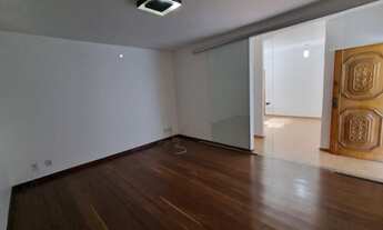 Imagem 6: Casa na divisa dos setores Bueno e Jardim América (perto do clube Oásis