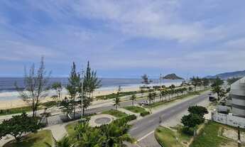 Imagem 4: 2 suítes frontais a praia do Recreio posto 9