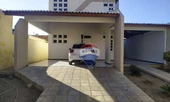 Imagem: Casa com energia solar com 4 dormitórios