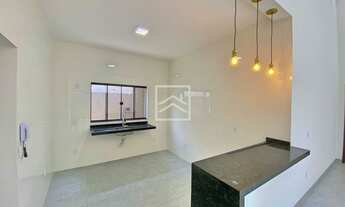 Imagem 4: Cristhais II - Com piscina em frente a praça