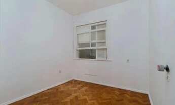 Imagem 6: FLAMENGO 745.000,00, MELHOR RUA, 2 QTS,COM GARAGEM,SOL DA MANHÃ