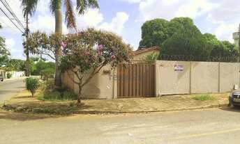 Imagem: Casa com 2 Quartos de Esquina no Santa Fé