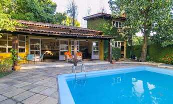 Imagem: Casa 04 dormitórios no bairro Tristeza