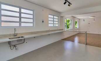 Imagem 1: Belissimo apartamento recem reformado na Ministro Godoi - Estuda permuta