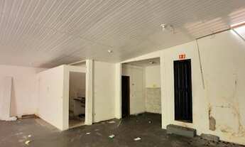 Imagem 5: Amplo imóvel para locação na Av. Torquato Tapajós/ Próx. do supermercado Vitória