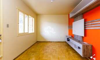 Imagem 2: PORTO ALEGRE - Casa Padrão - Nonoai