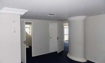 Imagem 4: Escritório para venda possui 419 metros quadrados em Centro - Curitiba - PR