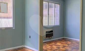 Imagem: Porto Alegre - Apartamento Padrão - MENINO