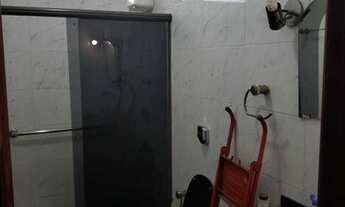 Imagem 2: Casa para aluguel e venda tem 209,553 m² e 4 quartos em Icaraí - Niterói - RJ