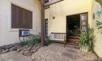 Imagem 7: Casa 04 dormitórios no bairro Tristeza em Porto Alegre