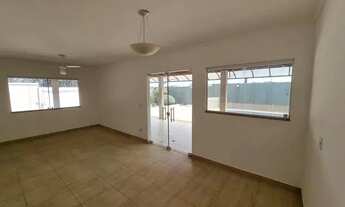 Imagem 4: Chácara para venda com 234 metros quadrados com 4 quartos