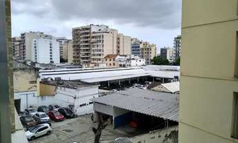 Imagem 4: TIJUCA-EXCELENTE APTO.--ÓTIMO PONTO - SALA, 02 QUARTOS -CLARO-VENTILADO-PRÓXIMO COMERCIO