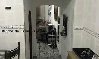 Imagem 2: Sobrado para venda possui 225m² com 5 dormitórios em Jardim Cristiane - Santo André - SP