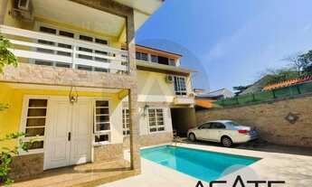 Imagem 3: Imobiliária Agatê Imóveis vende Casa Triplex de 331 m² - Piratininga - Niterói por R1.180