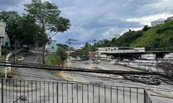 Imagem 5: Casa para aluguel, 3 quartos, 1 vaga, Vila Furtado de Menezes - Juiz de Fora/MG