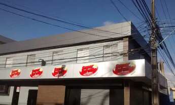 Imagem: Quitinete com quarto e WC, sala e pequena