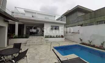 Imagem 2: Sobrado espaçoso em Bolsão Residencial