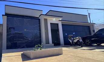 Imagem: GRANDE OPORTUNIDADE!! Linda casa com 3 quartos