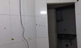 Imagem 3: ALUGA-SE KITNET NOS TORRÕES