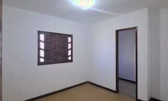 Imagem 6: Casa espaçosa de 3 quartos em bairro familiar e tranquilo