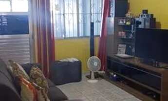 Imagem 4: Casa com 2 dormitórios (1 suíte), com vaga de garagem, área de serviço com churrasqueira