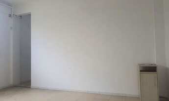 Imagem 2: Prédio de 3 andares na rua Jerônimo Pimentel próximo a praça Brasil