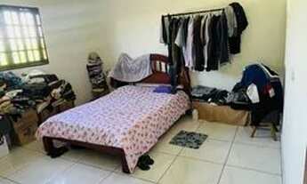 Imagem 3: Sobrado com área pra construir