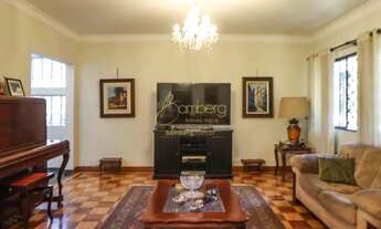 Imagem 6: Casa com 427 m² de área construída, 4 dormitórios (2 suítes) e 9 vagas em ponto nobre de M