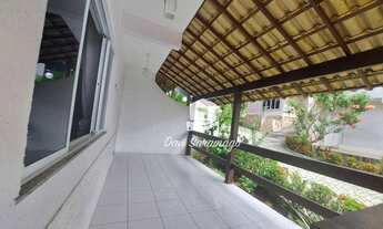 Imagem 3: Casa perfeita para famílias: 3 quartos, suíte e área com churrasqueira