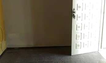 Imagem 5: Prédio de esquina com 4 apartamentos - Caucaia