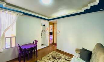 Imagem 2: Apartamento de 2 quartos, 1 banheiro e 1 vaga de garagem em condomínio com área de lazer n