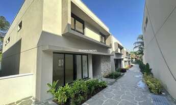 Imagem 2: Casa em condomínio maravilhoso com 943m