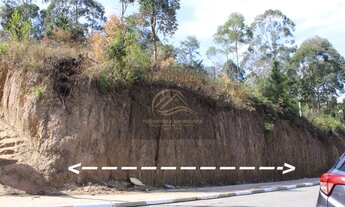 Imagem 4: Área de 2078 metros quadrados, sendo 18 de frente ,90 de comprimento, 30 de fundo