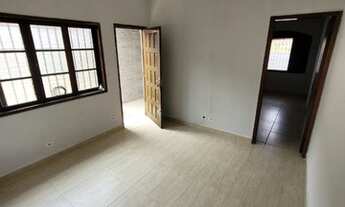 Imagem 2: Casa na Mirim De 2 Dormitórios Toda Reformada