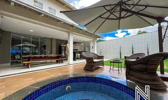 Imagem 4: Sobrado para venda possui 397 metros quadrados com 3 quartos em Setor Gentil Meireles - Go