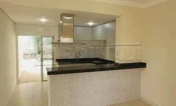 Imagem 2: Casa de condomínio para venda possui 103 metros quadrados com 3 quartos