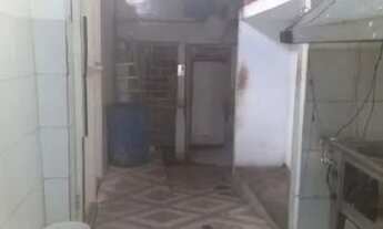 Imagem 2: Loja com galpão