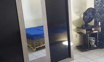 Imagem 2: Quarto suíte em apartamento