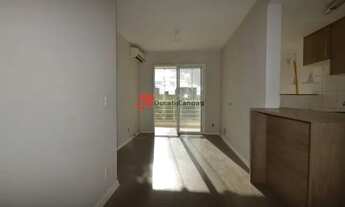 Imagem 6: Apartamento semi-mobiliado com sacada e churrasqueira