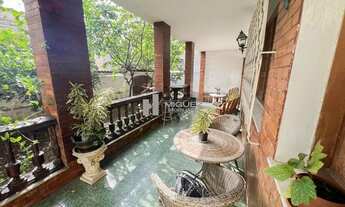 Imagem 2: Casa tiplex com 6 quartos, churrasqueira e piscina para alugar na Rua Doutor Aníbal Moreir