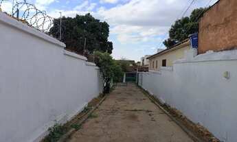 Imagem 2: Aluguel de Casa Comercial com Estacionamento Centro de Montes Claros