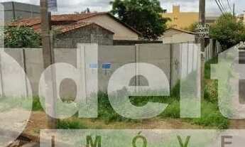 Imagem 3: Área de Esquina disponível para venda 1.200 m² no bairro Santa Mônica em Uberlândia-MG