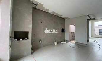 Imagem 5: Casa residencial com 3 quartos disponível para venda no bairro Grand Ville em Uberlândia-M