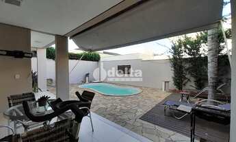 Imagem 9: Casa em condomínio com 4 quartos disponível para locação no bairro Nova Uberlândia em Uber